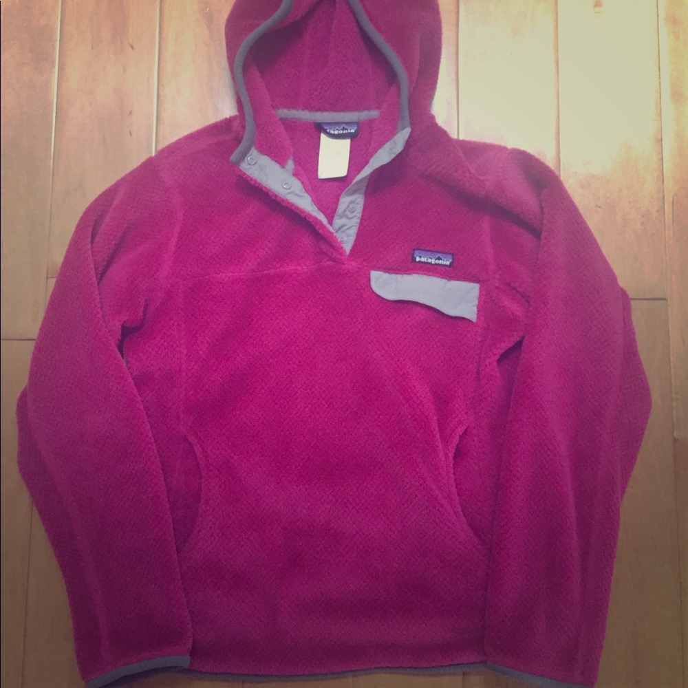 Patagonia hooded retool fleece jacket fuchsia M
